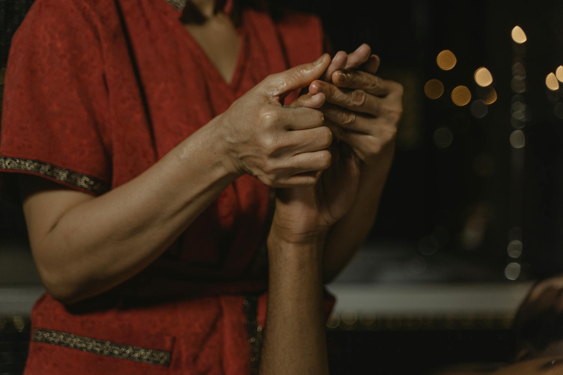 Douleurs articulaires : quand le massage peut aider