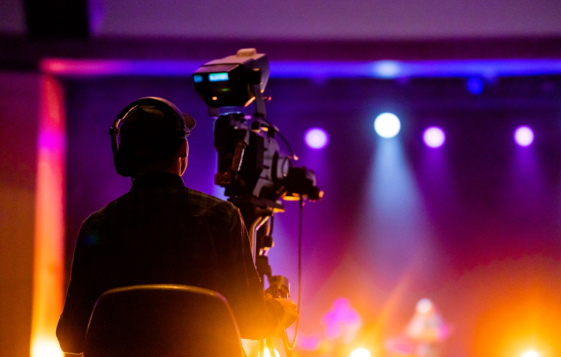 Trop de smartphone : ce que cela fait vraiment à votre cerveau, votre nuque et votre équilibre